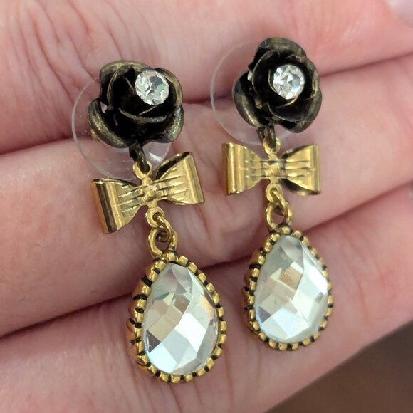 Betsey Johnson Flower Drop Earrings - Picture 2 of 6